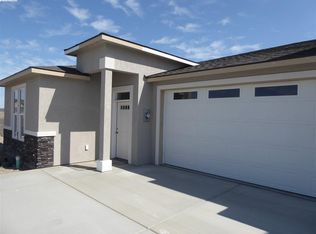 3120 Carefree Loop, West Richland, WA 99353