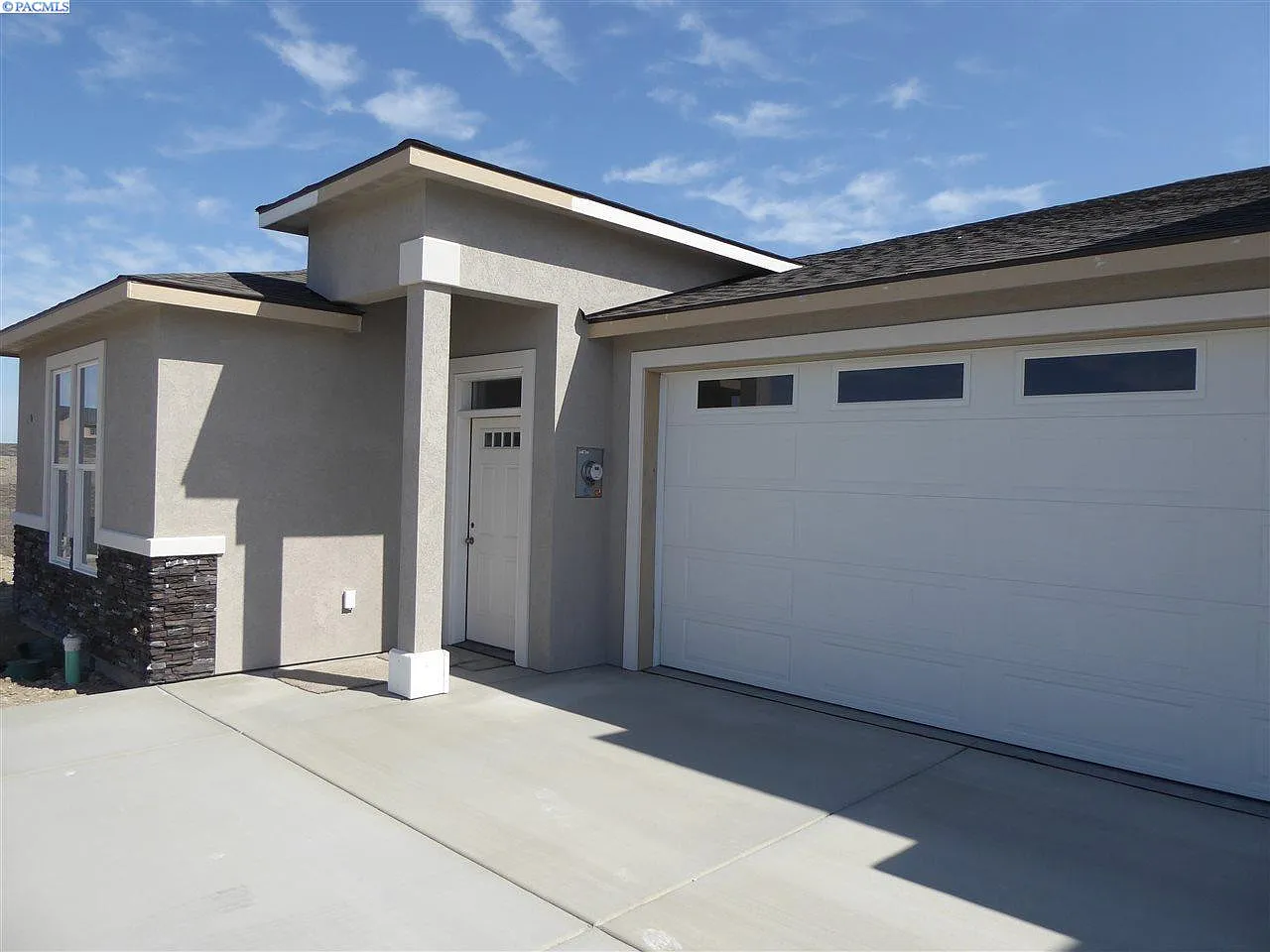 3120 Carefree Loop photo 1