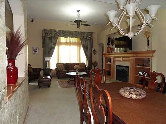 5th image of 8941 W Silver Hollow Ct