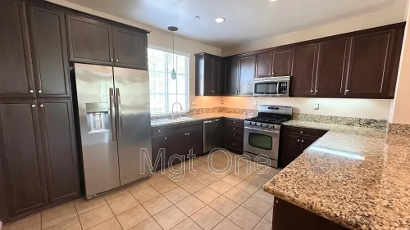 Building Photo - 12579 Ruvina Ln