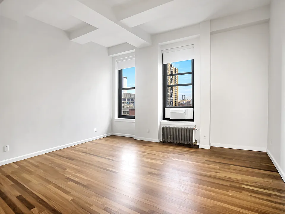165 William St #7C