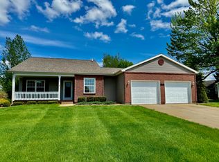 201 Glen Woods Trl, Gaylord, MI 49735