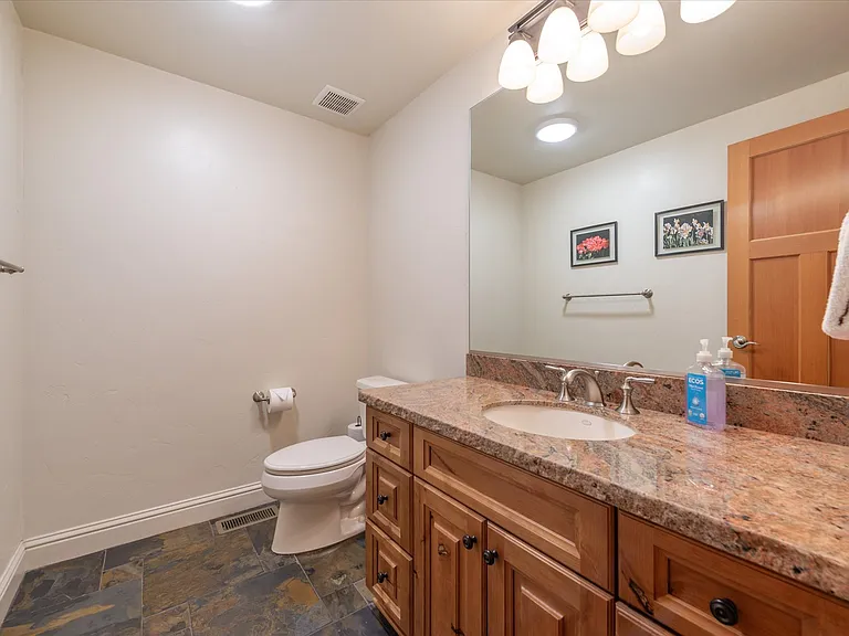 11731 Hope Ct — Photo 16