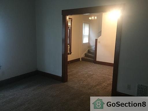 3rd image of 2606 Broadway