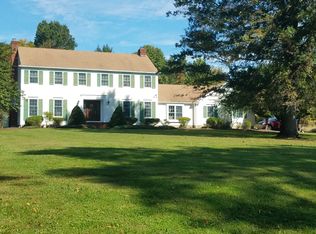 25 Deerpath Rd, Flemington, NJ 08822