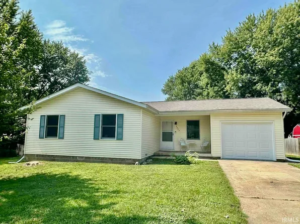 5927 S Phyllis Ct, Bloomington, IN 47403
