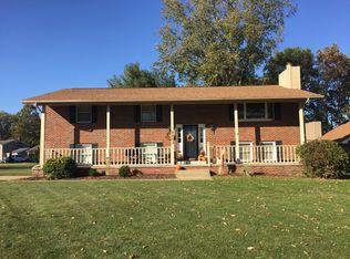 2263 Oak Point Dr, Akron, OH 44321