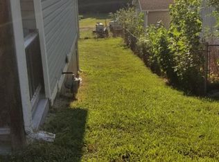 405 Lawrence Ave, Leavenworth, KS 66048