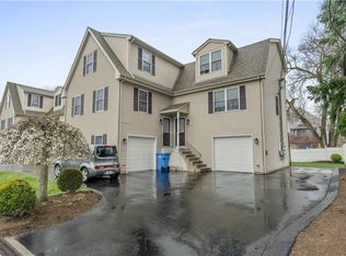 74 Ash St UNIT 6, Lincoln, RI 02865