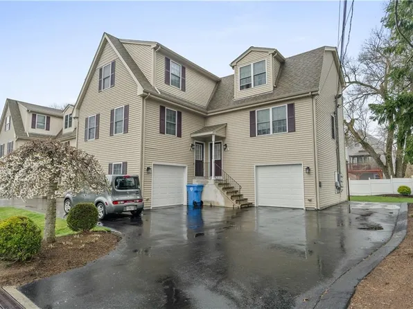 74 Ash St Unit 6, Lincoln, RI 02865