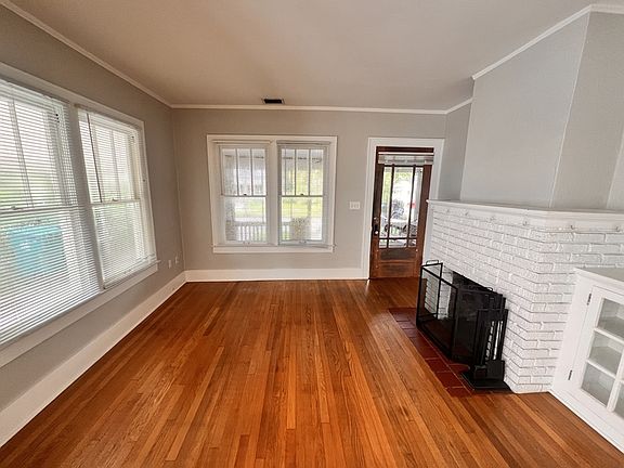 4th image of 633 E Harwood St