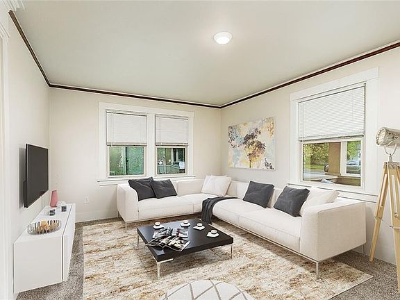 4th image of 323 Broadwater Ave