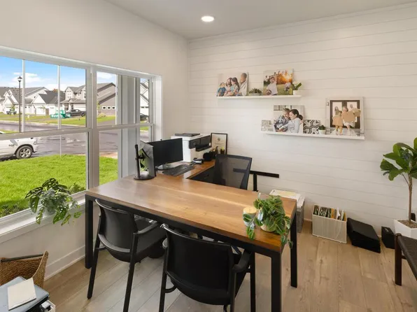 7596 22nd Ave E, Shakopee, MN 55379