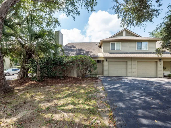 1 Maplecrest Dr, Charleston, SC 29412