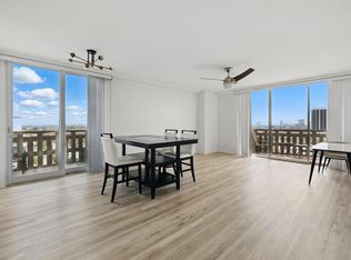 2016 Main St APT 1502, Houston, TX 77002