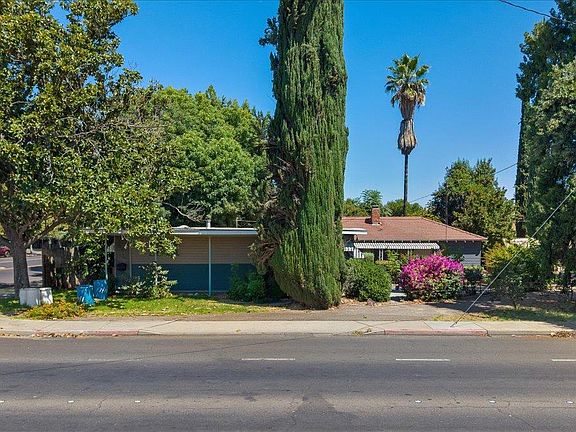 5th image of 800 N Olive Ave