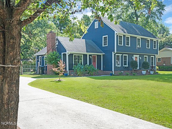 2nd image of 538 Crestline Boulevard