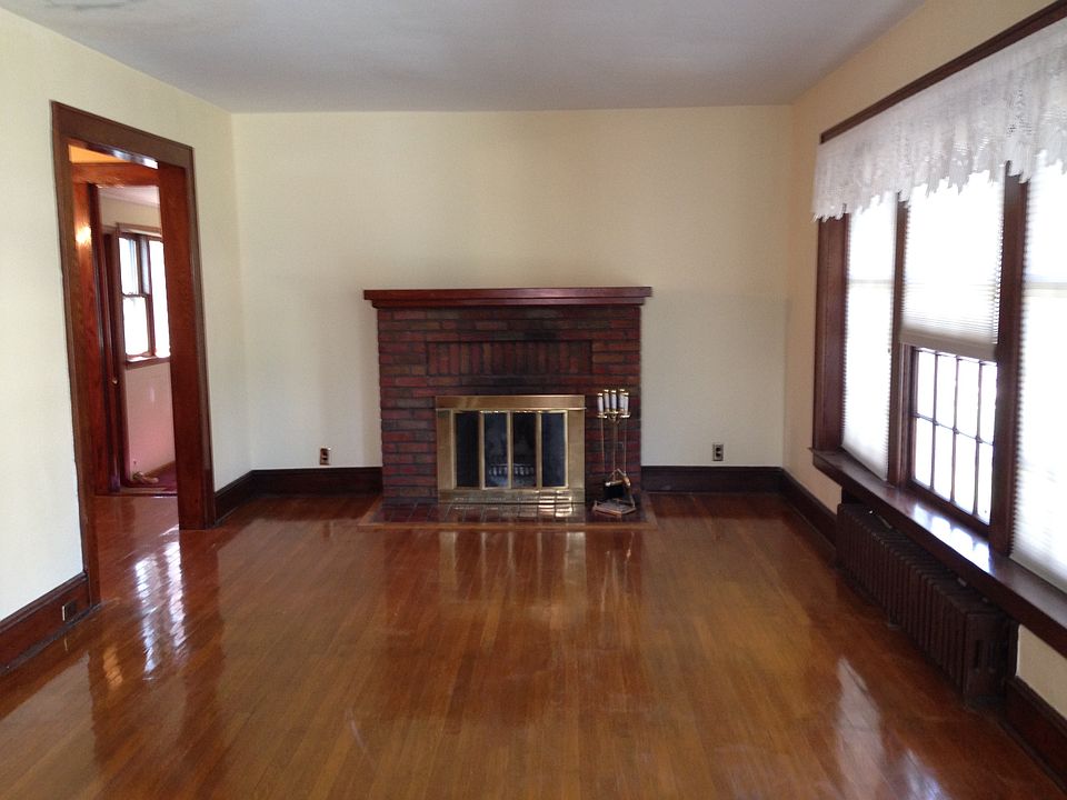 2nd image of 961 Carteret Ave