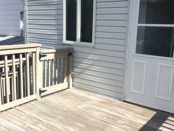 private deck with access to back yard