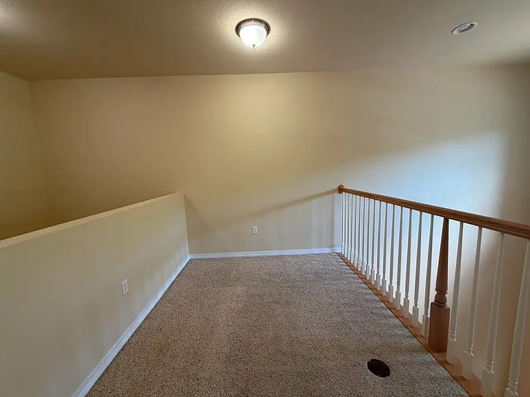 1529 Bentley Cir — Photo 12