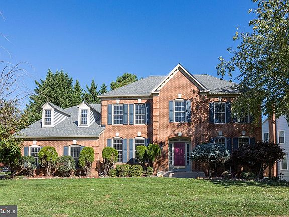 2nd image of 10801 Hillbrooke Ln