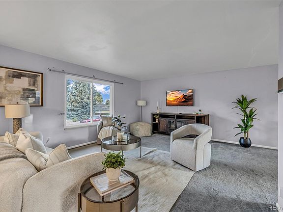 3rd image of 6869 Quay Street