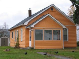 654 G St, Blaine, WA 98230