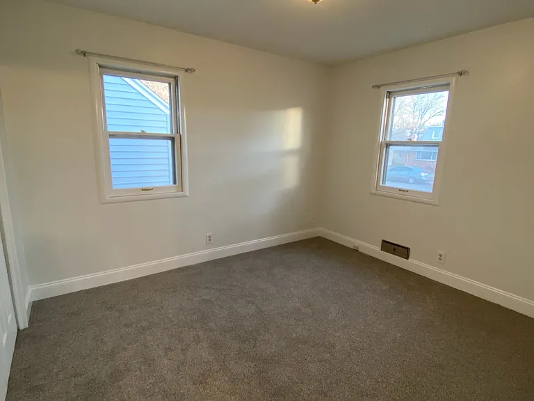 731 Avenue E #731 — Photo 12