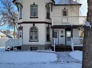 819 A N 5th St SE, Medicine Hat, AB T1A0N7