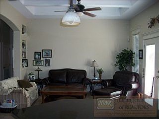 2nd image of 2813 Westchester Ln