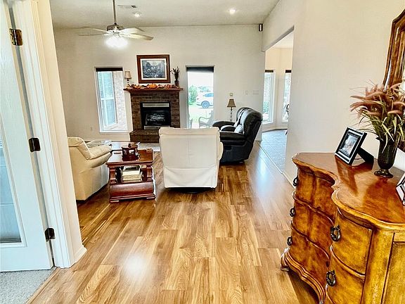 4th image of 12575 Clem Dr
