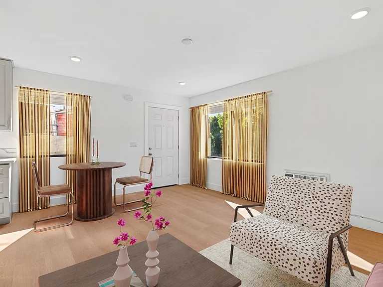 Haven Mar Vista Apartments — Photo 7