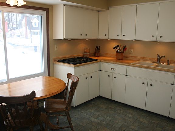 5th image of 1205 E Laflin Ave