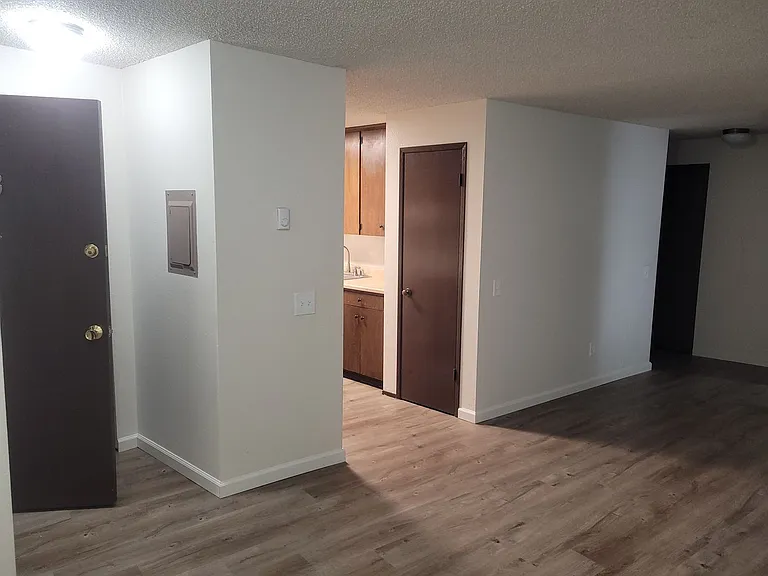 Ravenna Place Apartments — Photo 12
