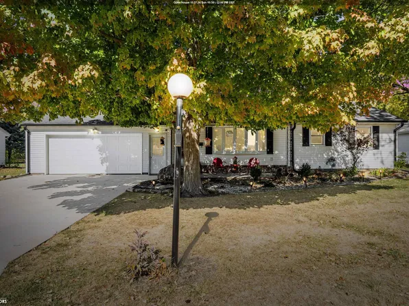 1835 9th Ave, Grinnell, IA 50112