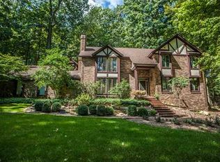 2627 Englave Dr, Ann Arbor, MI 48103