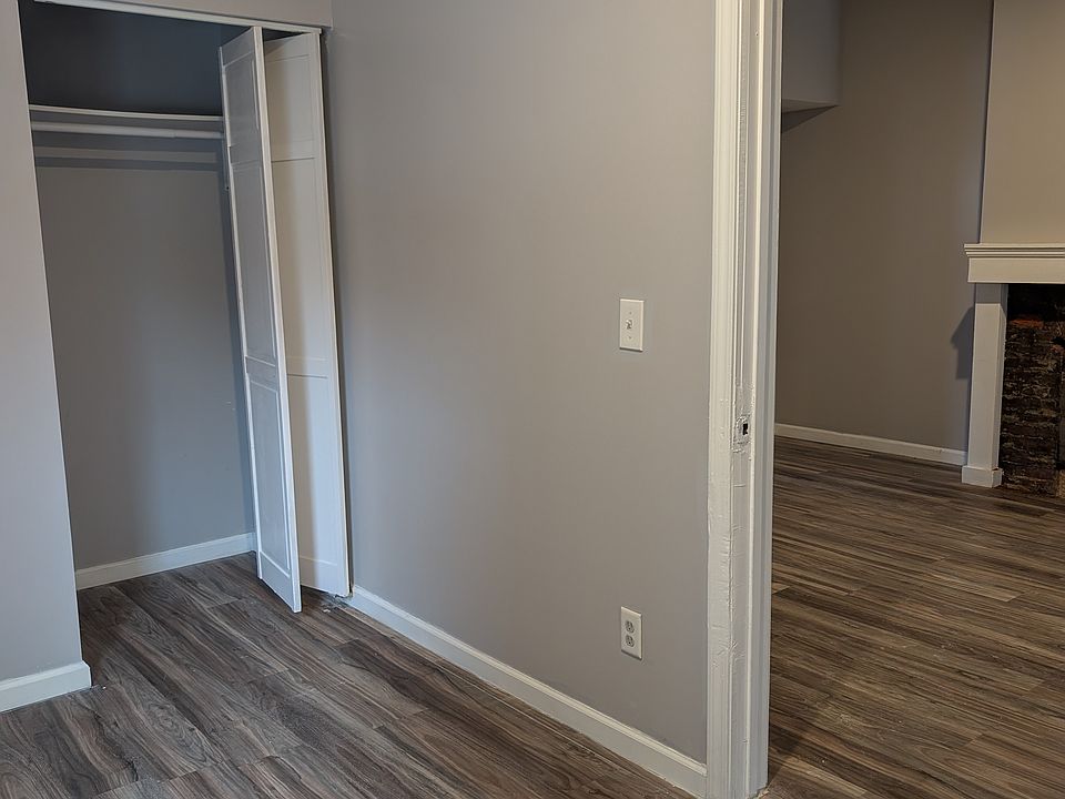bedroom off family room