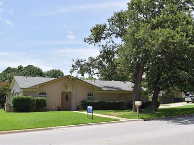 2017 Hurstview Dr, Hurst, TX, 76054