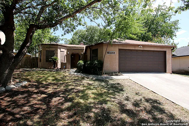 13942 Chisom Creek St — Photo 1