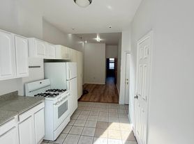 369 Columbia St, Brooklyn, NY