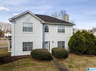 101 Meadow View Cir, Pelham, AL 35124