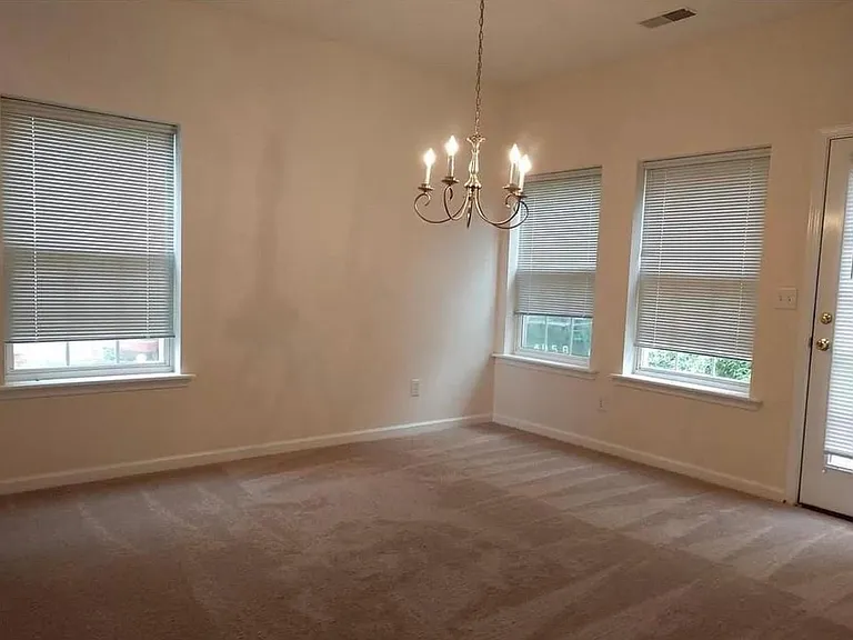 4058 Glenlea Commons Dr — Photo 2