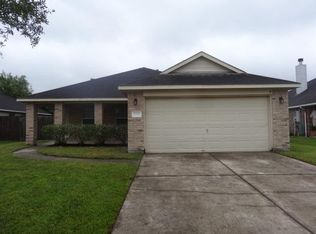 225 Seascape Ln, Dickinson, TX 77539
