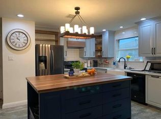 1414 Aztec Trl, Krum, TX 76249