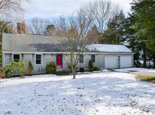 622 Tillinghast Rd, East Greenwich, RI 02818