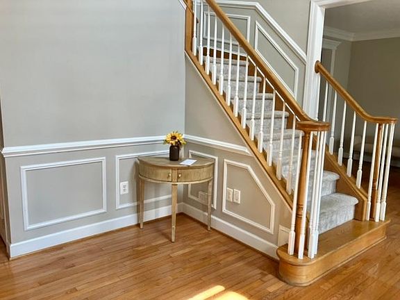 4th image of 8 Ivy Hill Ct
