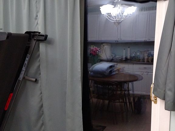 sliding door dining room