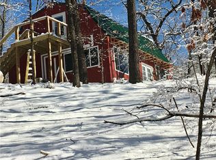 180 Oakwood Dr, Eureka Springs, AR 72631