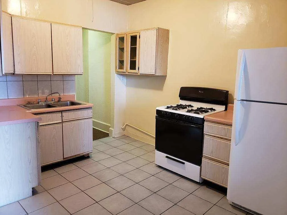 2 bed, 1400 sqft, $1,250 — Photo 1