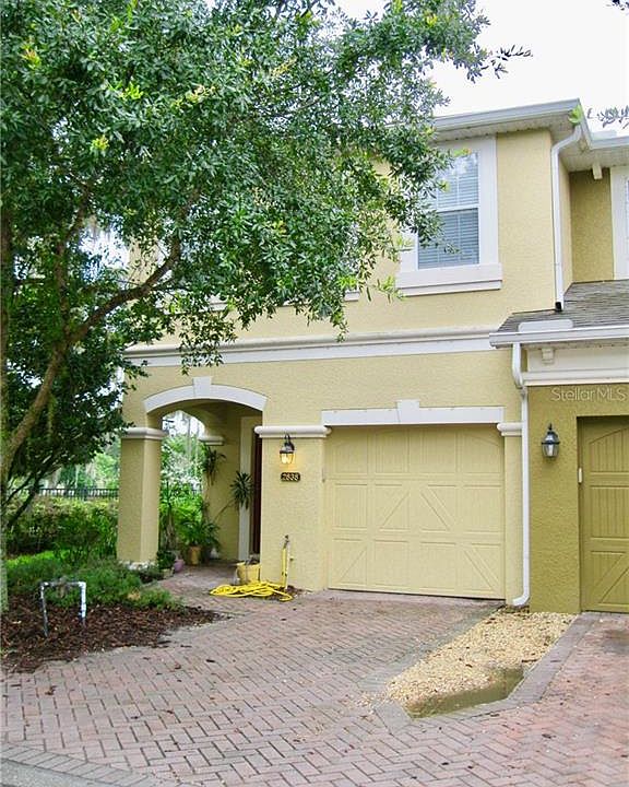 1st image of 2838 Oakville Pl